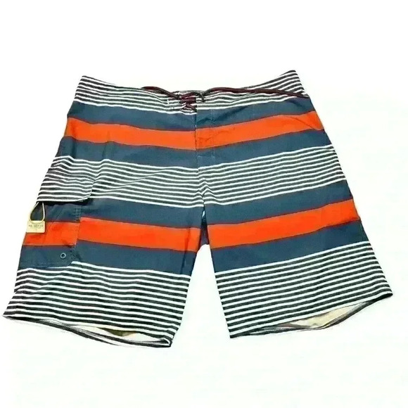 Quiksilver Waterman Sz 40 Striped Boardshorts Blue Red White Beach 4th of July‎ - Picture 1 of 11